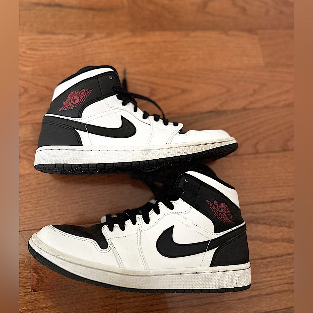 Women’s Air Jordan 1 Mid White/Gym Red/Black - Size 11